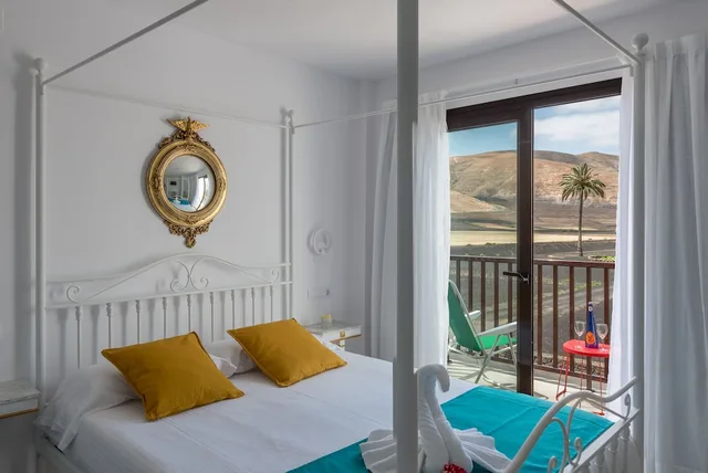 Superior, Double Bed, Balcony or Terrace، Casona De Yaiza 5/10