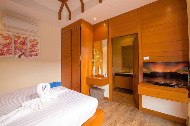 4 Bedrooms, Pool, Villa, 4 King Beds، Rawai Vip Villas Kids Park And Spa 3/4