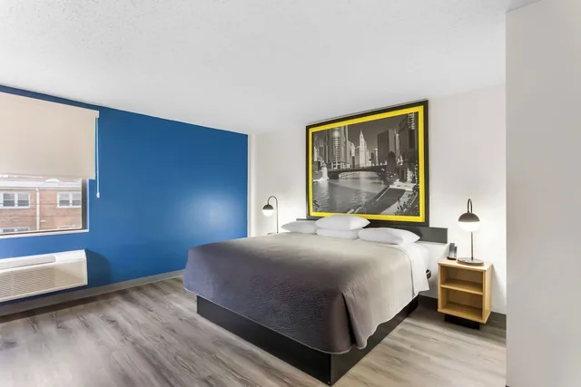 غرفة بسرير كينج، Super 8 By Wyndham Chicago IL 2/7