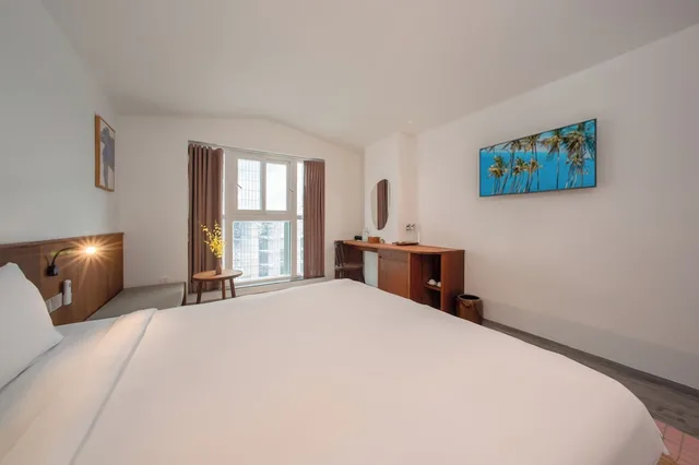 Rustic, King Bed, City View، GREEN WORLD HOTEL NHA TRANG 1/7