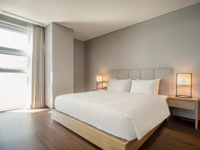 جناح بسرير كوين بإطلالة على البحر، Hotel Tops 10 3/10