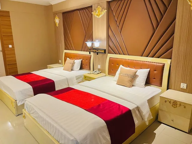 Deluxe, Twin Beds, You Eng Hotel 1/8