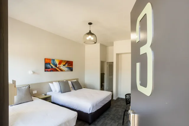 استوديو بسرير كوين وسرير فردي، Emerald Star Hotel 5/10