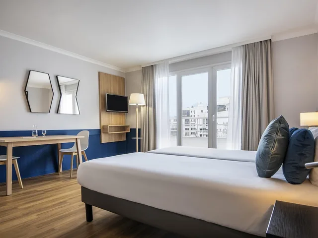 Studio, Double Bed, Adagio La Defense Kleber 6/8