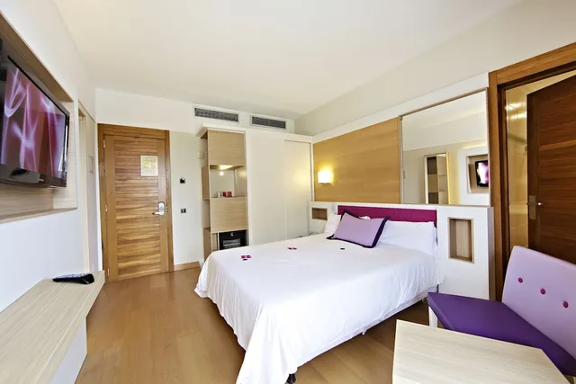 غرفة مفردة بشرفة، Hotel Spa S Entrador Playa 7/10