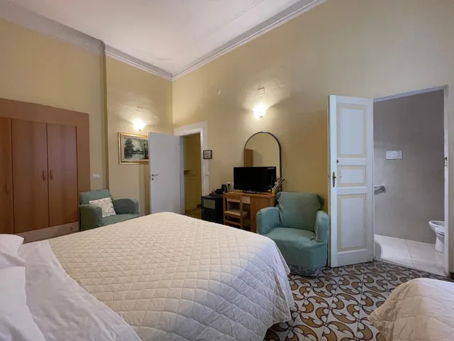 غرفة ثلاثية بحمام خاص، Albergo Panorama 2/2