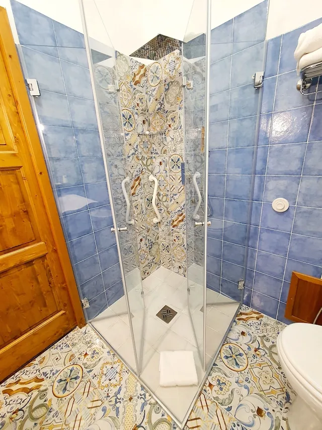 غرفة كلاسيكية بسرير مزدوج أو سريرين منفصلين بشرفة، HOTEL CALA MARINA 3/6