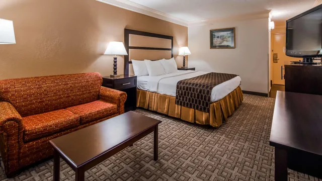 غرفة لذوي الإعاقة، Best Western Riverside Inn 1/5