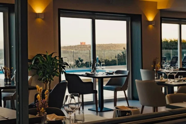 Room, Twin Beds, Bay View، Hotel VIU57 1/1
