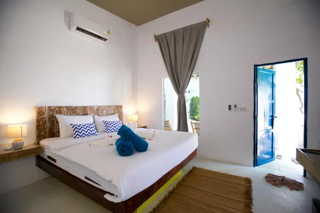 Deluxe, Cottage, Beach Side، Lime N Soda Beachfront Resort 2/9