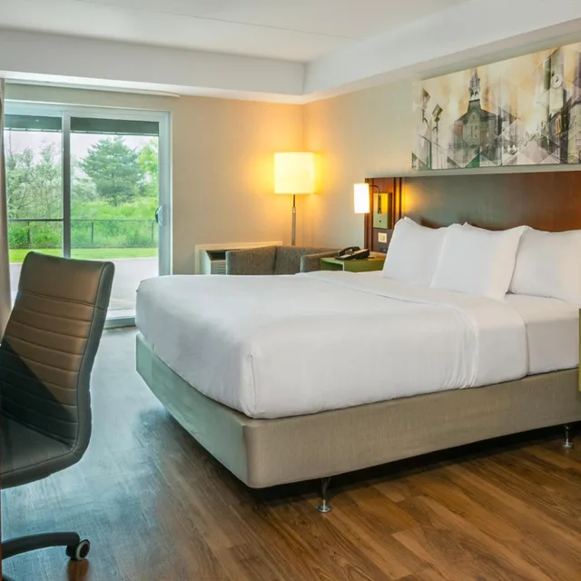 غرفة بسرير كينج في الطابق الأرضي، Comfort Inn Parry Sound 7/10