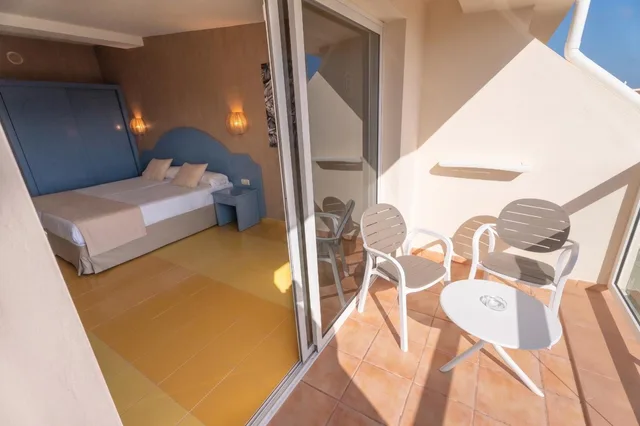 Room, Twin Beds, Hotel Drago Park by Pierre & Vacances 2/3
