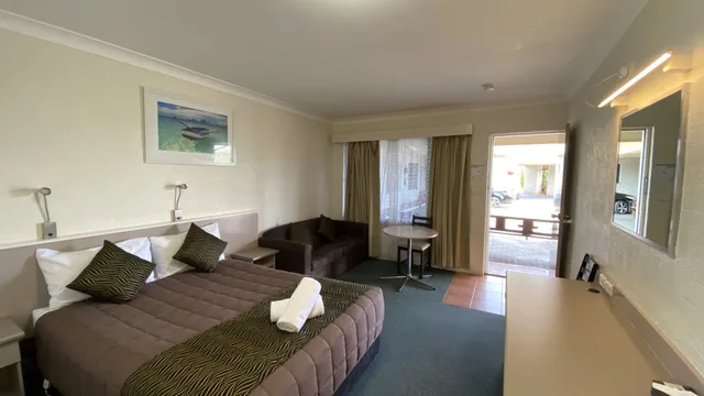 غرفة تنفيذية بسرير كوين، Sapphire City Motor Inn Inverell 3/10