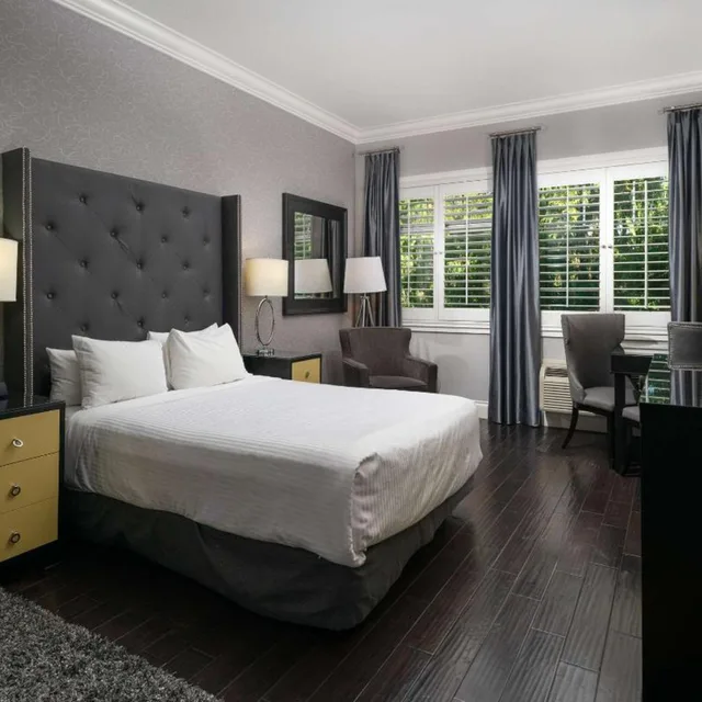 غرفة بسرير كينج وسرير كوين، Prestige Oceanfront Resort, WorldHotels Luxury 1/5
