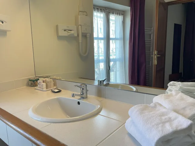 غرفة كومفورت بسرير مزدوج، Hotel The Originals Nevers Clos Sainte Marie 7/7