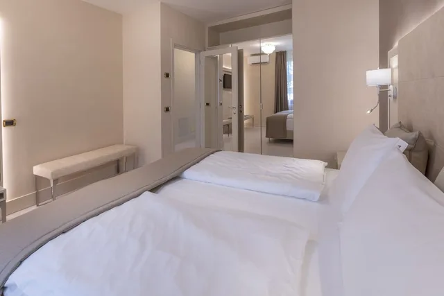 Superior, Suite, House, Double Bed, Partial Lake View، Park Hotel Imperial Centro Tao Natural Medical Spa 3/10