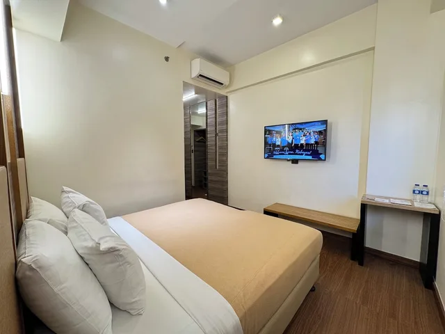 غرفة أساسية بسريرين منفصلين، Kabayan Hotel Pasay 3/8