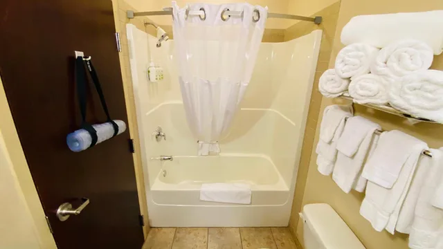 غرفة ديلوكس بسريرين كوين، Ramada Westlock 8/8