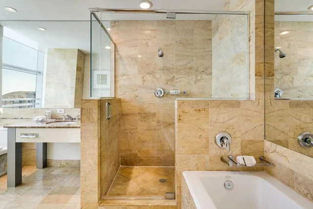 Guest Room, Deluxe, 2 Double Beds, Bay View, Hotel AKA Brickell 2/3