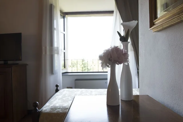 غرفة ثلاثية بسرير مزدوج مع أريكة، Hotel Villa Montegranelli 3/10