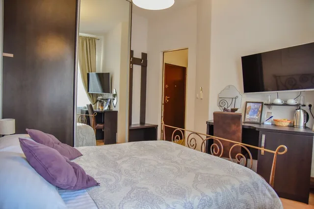غرفة قياسية بسرير كوين في الملحق، Kastel 1700 Boutique Hotel 4/8