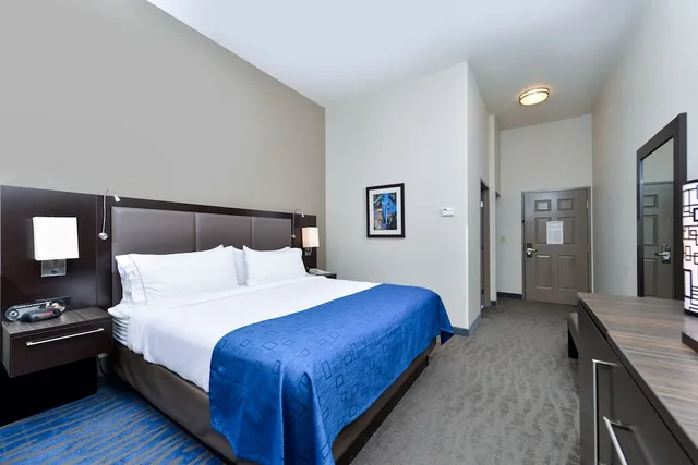 غرفة قياسية بسرير مزدوج، Holiday Inn Express Hotel & Suites St. Louis West-O Fallon 2/7