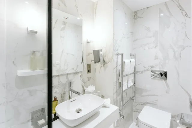 غرفة بسرير كينج، Scotsman Hotel 4/7