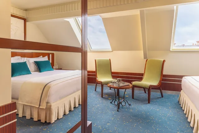 غرفة ديلوكس بسرير كينج، Hotel des Grands Voyageurs 3/3