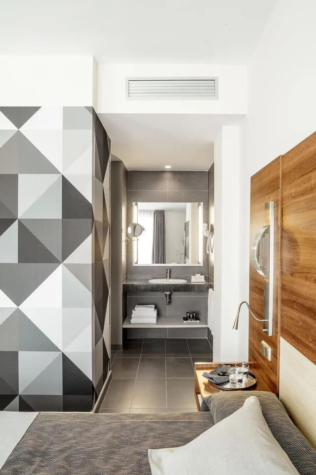 جناح جونيور بشرفة، AQUA Hotel Aquamarina & Spa 1/1