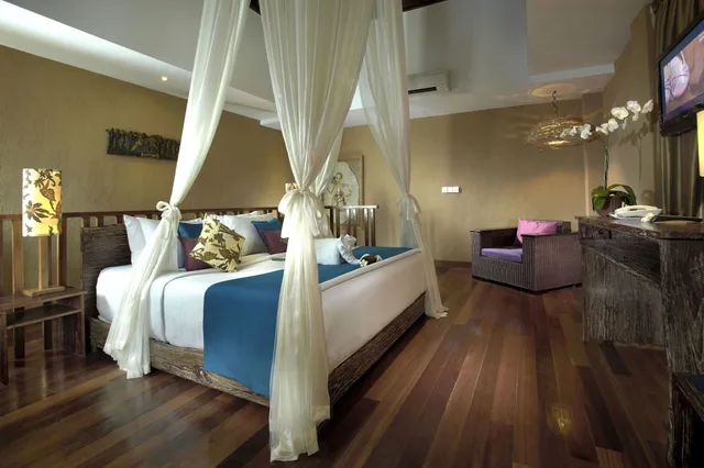 Roof Top, Duplex, Villa, King Bed، Kupu Kupu Jimbaran Beach Club Spa By Loccitane 1/2