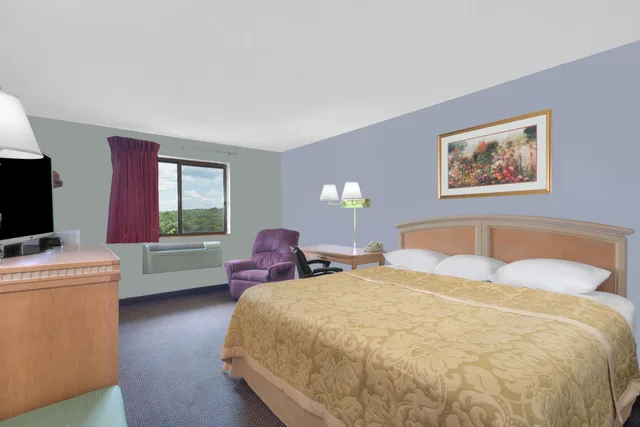 غرفة بسرير كينج، Super 8 By Wyndham Augusta 1/1