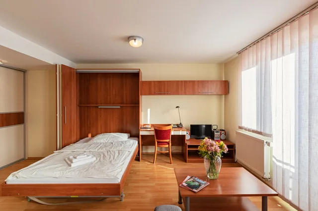 غرفة كومفورت بغرفة نوم واحدة مفردة بسرير فردي بمطبخ صغير، Urpin City Residence 1/7
