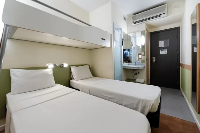 غرفة بثلاثة أسرّة، Ibis Budget Vitoria 8/10