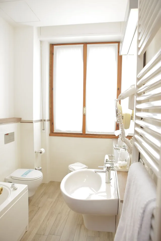 غرفة قياسية بسرير كوين، Hotel Bristol Milano 4/5