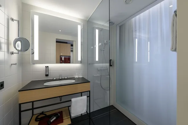 غرفة بزنس بسريرين منفصلين، Intercityhotel Herford 6/6