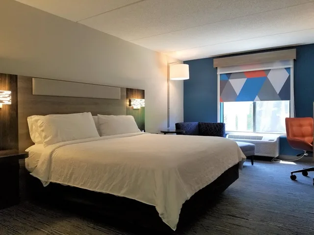 غرفة قياسية بسرير كينج، Holiday Inn Express Apex Raleigh 4/8