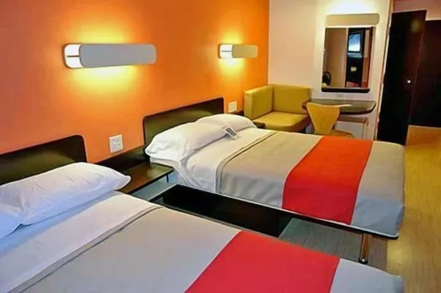 Room, Quadruple, Accessible, Motel6 McKinney, TX - North 6/10