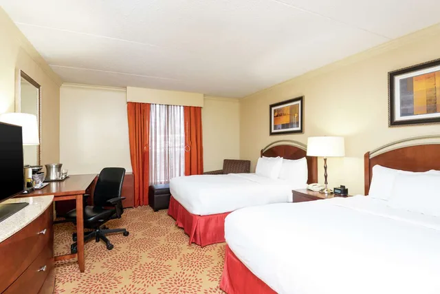 Room, Double Bed, Accessible, Doubletree By Hilton Hotel Grand Rapids Airport 1/3