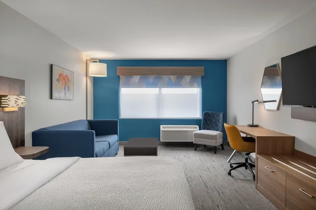 جناح بسرير كينج، Holiday Inn Express & Suites Muncie Northwest by IHG 4/8