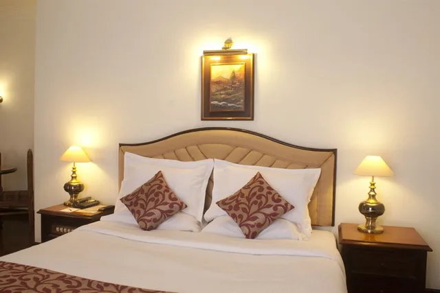 Deluxe Single, Grand Hotel Kathmandu 1/2