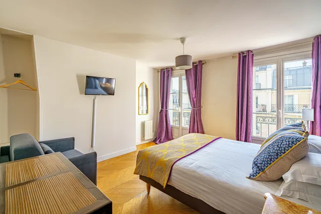 So Chic, Apartment, 2 Double Beds, Sofa، Apartments Du Louvre - Le Marais 1/6