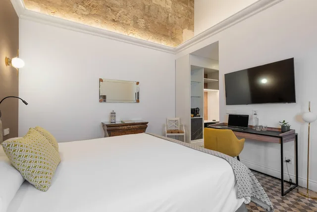 Superior, Double Bed, Hotel Can Quetglas 1/10