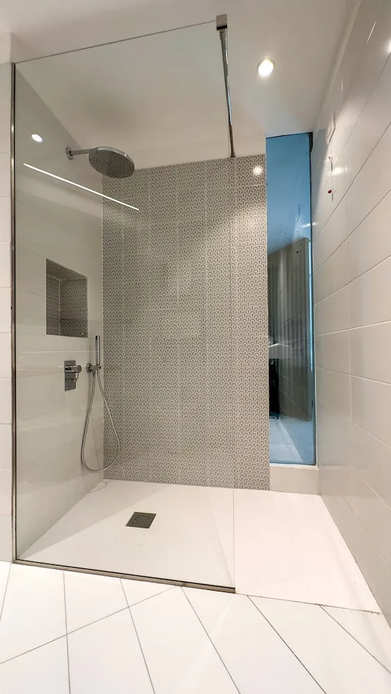 غرفة جونيور بسرير مزدوج بإطلالة على البحر بغرفة نوم واحدة، Hotel Giosue A Mare 10/10