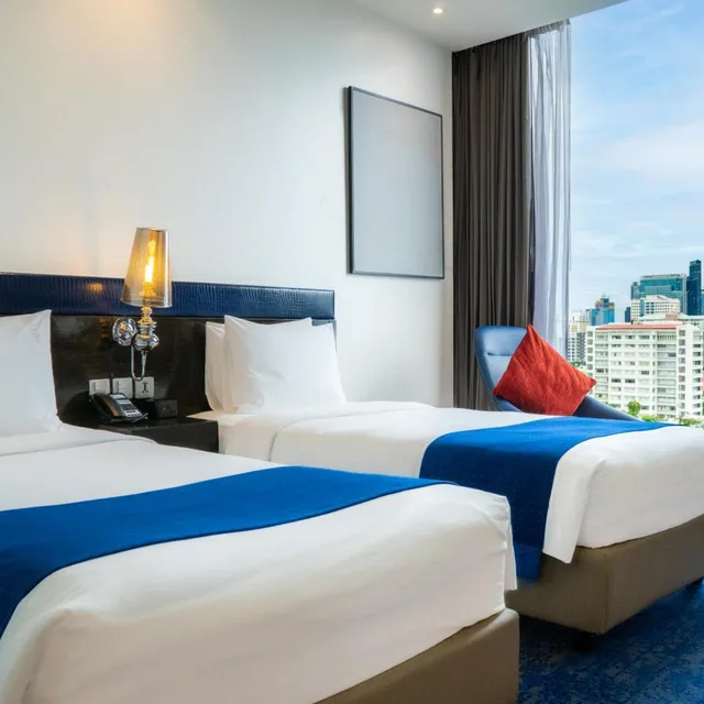 غرفة بسريرين منفصلين للمدخنين، Holiday Inn Express Bangkok Siam 3/6