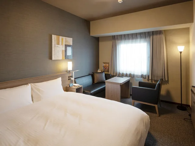 غرفة بسرير نصف مزدوج للمدخنين، Hotel Route Inn Grand Wakayama Eki Higashiguchi 1/3