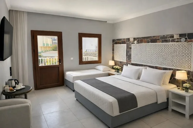 غرفة قياسية ثلاثية، Bodrum Salinas Hotel 3/10