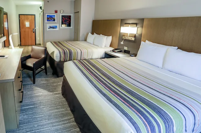 غرفة بسريرين كوين لذوي الإعاقة، Country Inn & Suites By Radisson Nashville Airport TN 9/10