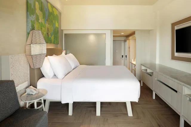 غرفة ديلوكس بسرير كينج بإطلالة على البحر، Mercure Kuta Bali 5/10