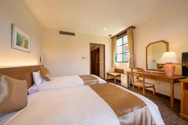 Compact, Twin Beds، Ooedo Onsen Monogatari Premium Saikaibashi 3/6