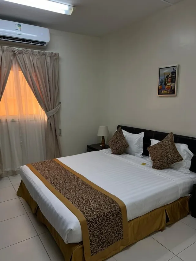 شقة بسرير مزدوج بغرفة نوم واحدة بمطبخ صغير، بنايات حماة للوحدات السكنية(Binayt Hamah Service Apartment) 3/4